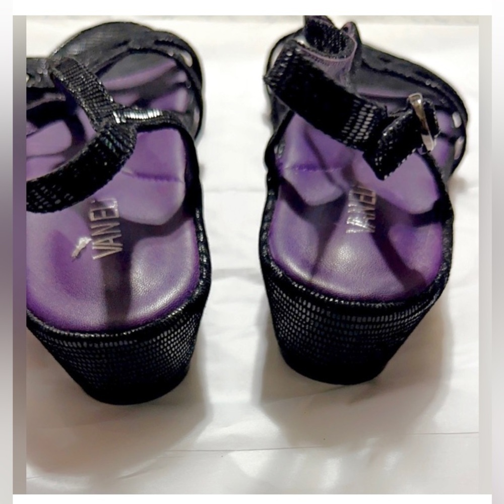 Vaneli Strappy Italian Leather Wedge Sandals 8-8.5 - New - Picture 7 of 9